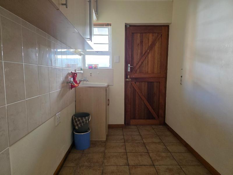 3 Bedroom Property for Sale in Franskraal Western Cape